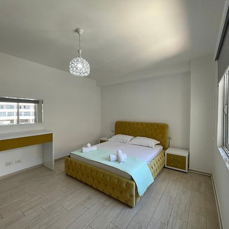 Cava Apartments Sarandë Exteriör bild