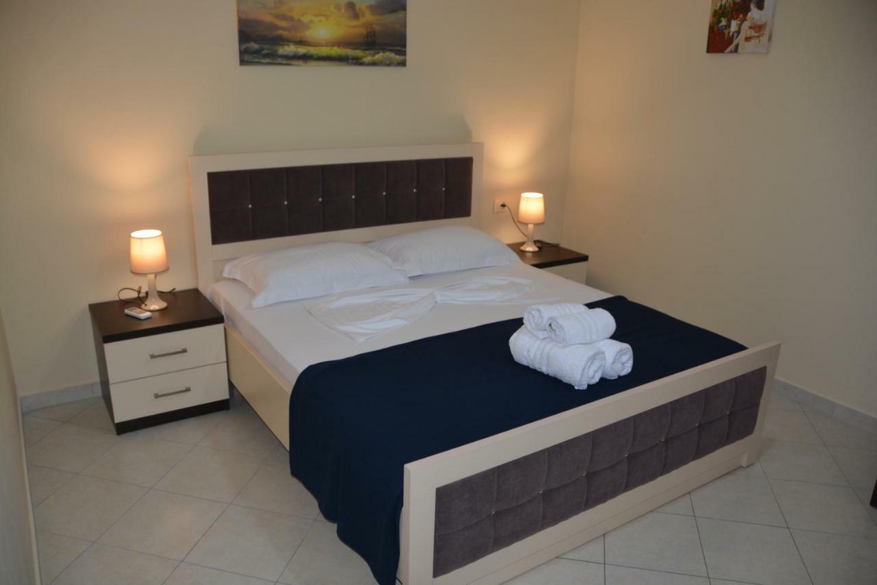 Cava Apartments Sarandë Exteriör bild